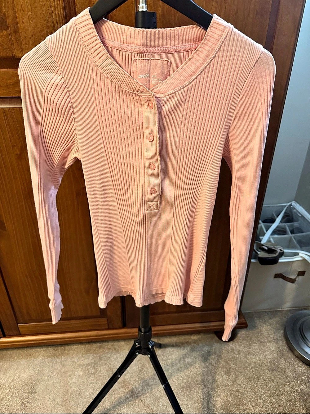 Aerie Ribbed Long Sleeve Henley Top in Pink Medium